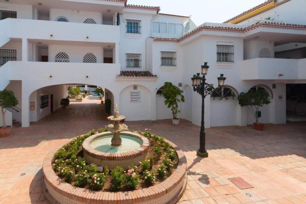 Macas Apartment Parque De La Paloma Pueblo Quinta Benalmadena Con Vistas Al Mar Piscina Y A 3 Minutos De La Playa Esterno foto